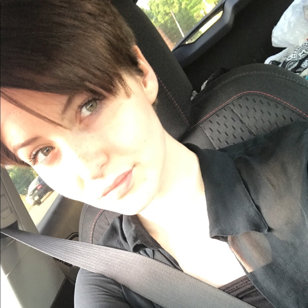 Meet your Posher, Skylar